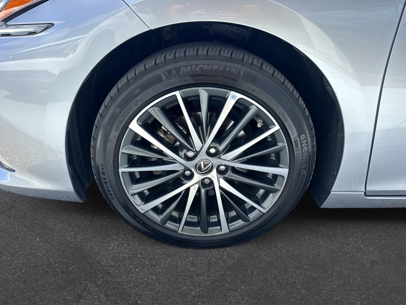 Certified 2024 Lexus ES 350 w/ Premium Package FWD image 10