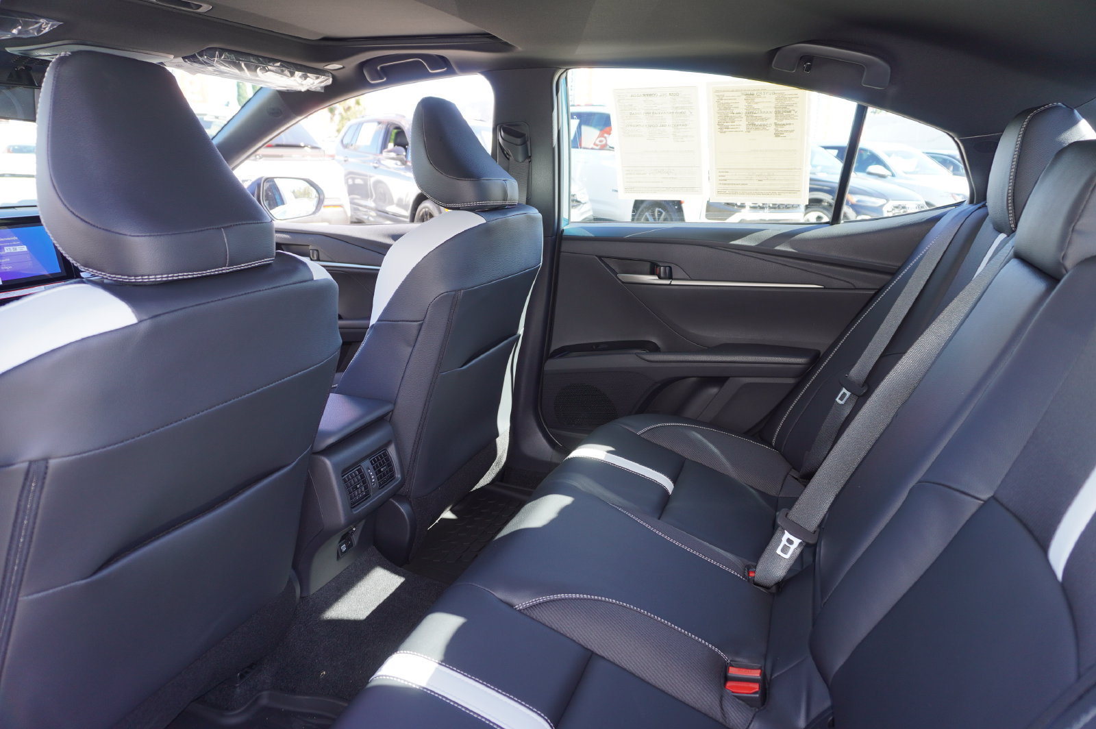 Used 2026 Toyota Camry SE FWD image 8