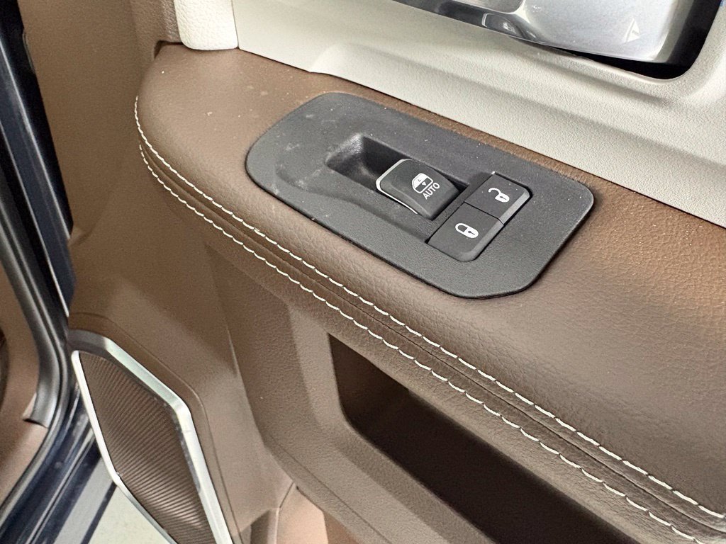 New 2027 RAM 3500 Laramie AWD/4WD image 13