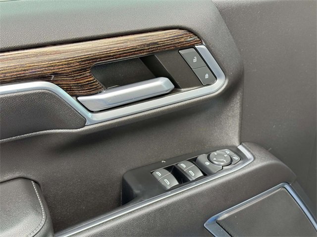 Used 2022 GMC Sierra 1500 Elevation w/ LPO, Elevation Black Package image 17