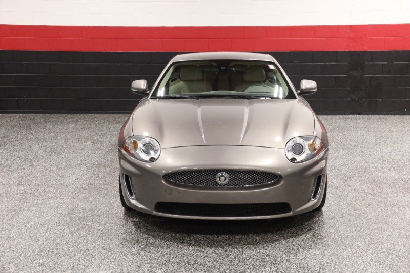 Used 2010 Jaguar XK Coupe RWD image 12