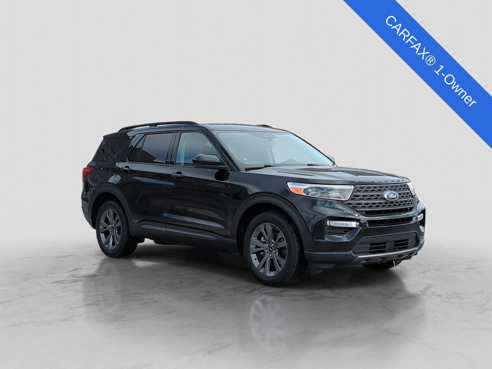 Used 2023 Ford Explorer XLT w/ Equipment Group 202A image 10