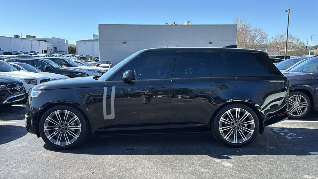 Used 2023 Land Rover Range Rover SE image 6