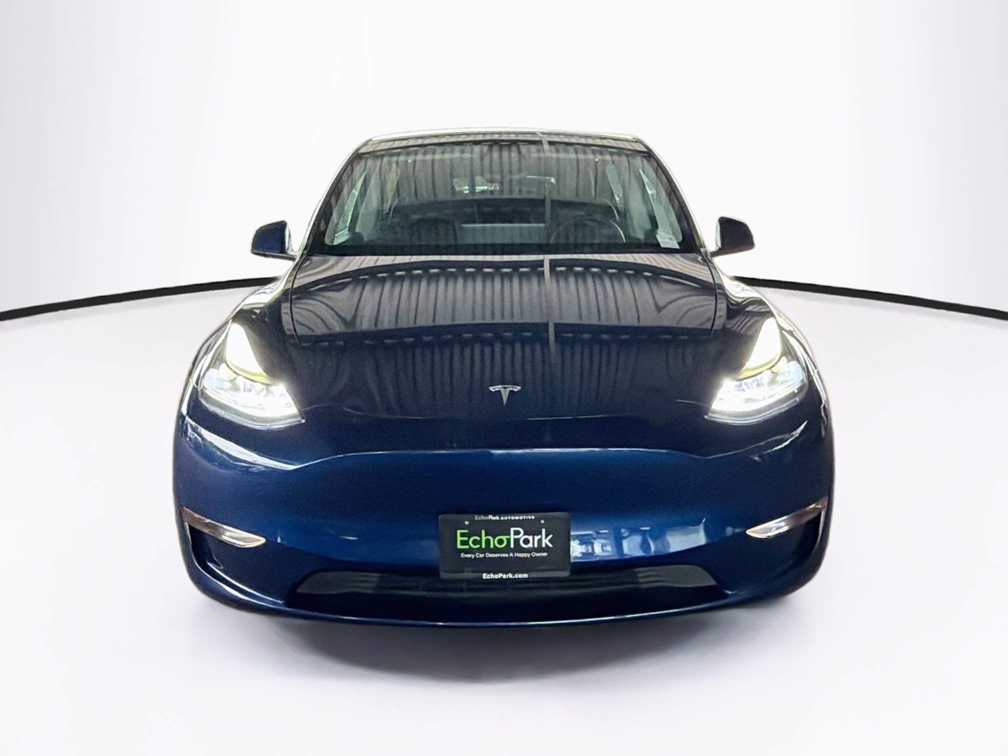 Used 2023 Tesla Model Y Long Range AWD/4WD image 2