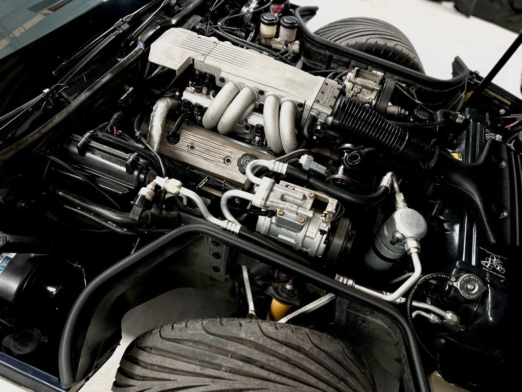 Used 1989 Chevrolet Corvette Coupe RWD image 25