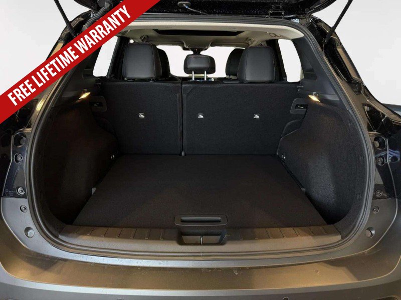 New 2026 Nissan Kicks SR w/ SR Premium Package FWD image 30