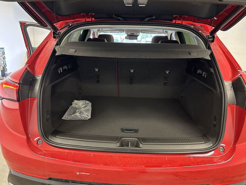 New 2025 Buick Envision Sport Touring image 31