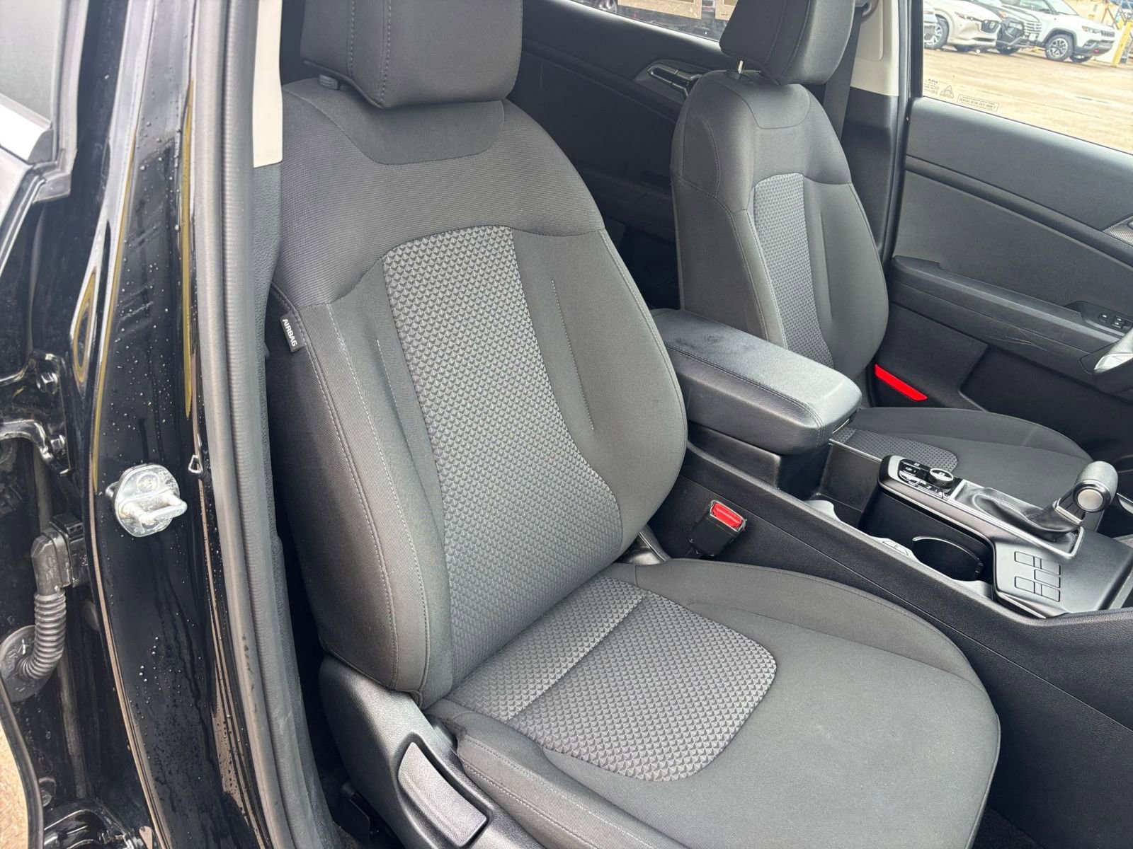 Used 2025 Kia Sportage LX image 35