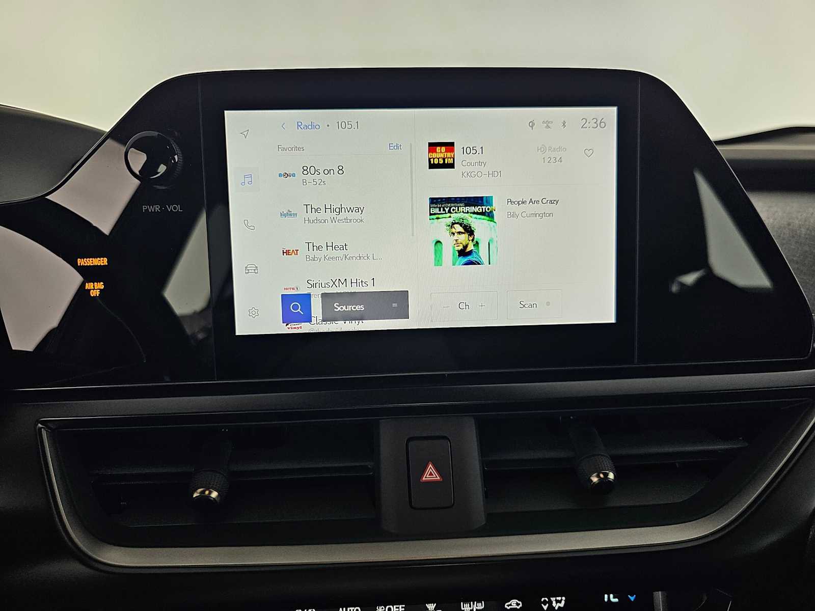 Certified 2025 Lexus UX 300h FWD image 25