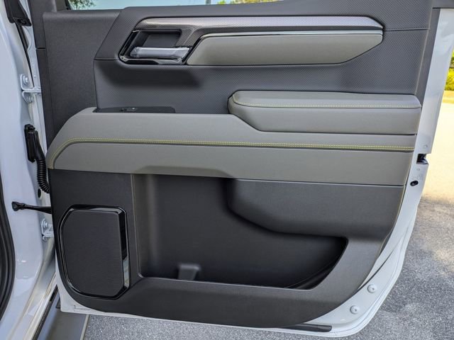 New 2026 Chevrolet Silverado 1500 ZR2 w/ Dark Appearance Package AWD/4WD image 34