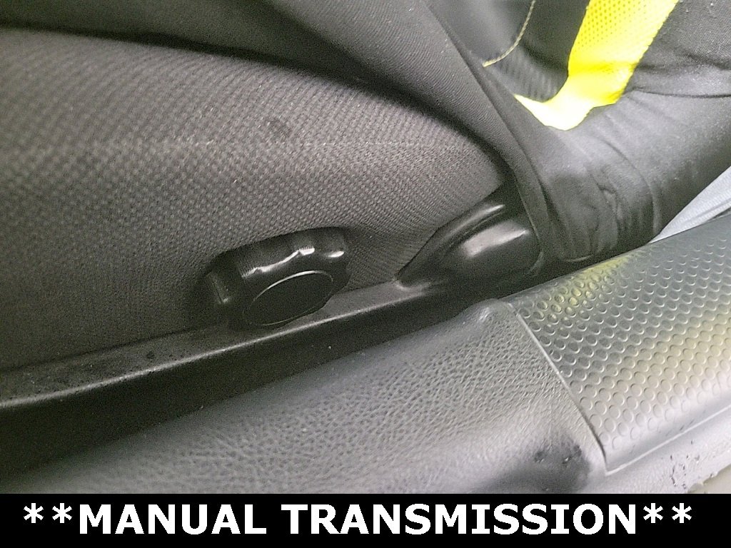 Used 2002 Toyota MR2 image 12