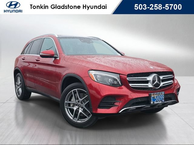 Used 2017 Mercedes-Benz GLC 300 4MATIC image 1
