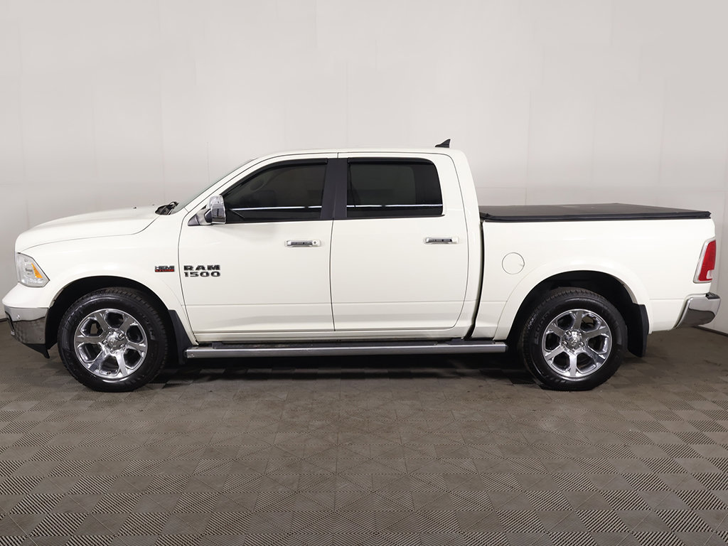 Used 2017 RAM 1500 Laramie w/ Convenience Group AWD/4WD image 16