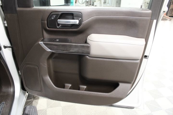 Used 2021 Chevrolet Silverado 2500 LTZ w/ LTZ Convenience Package image 22