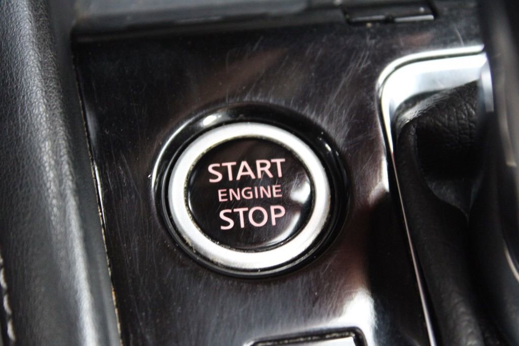 Used 2023 Nissan Kicks SR w/ SR Premium Package image 31