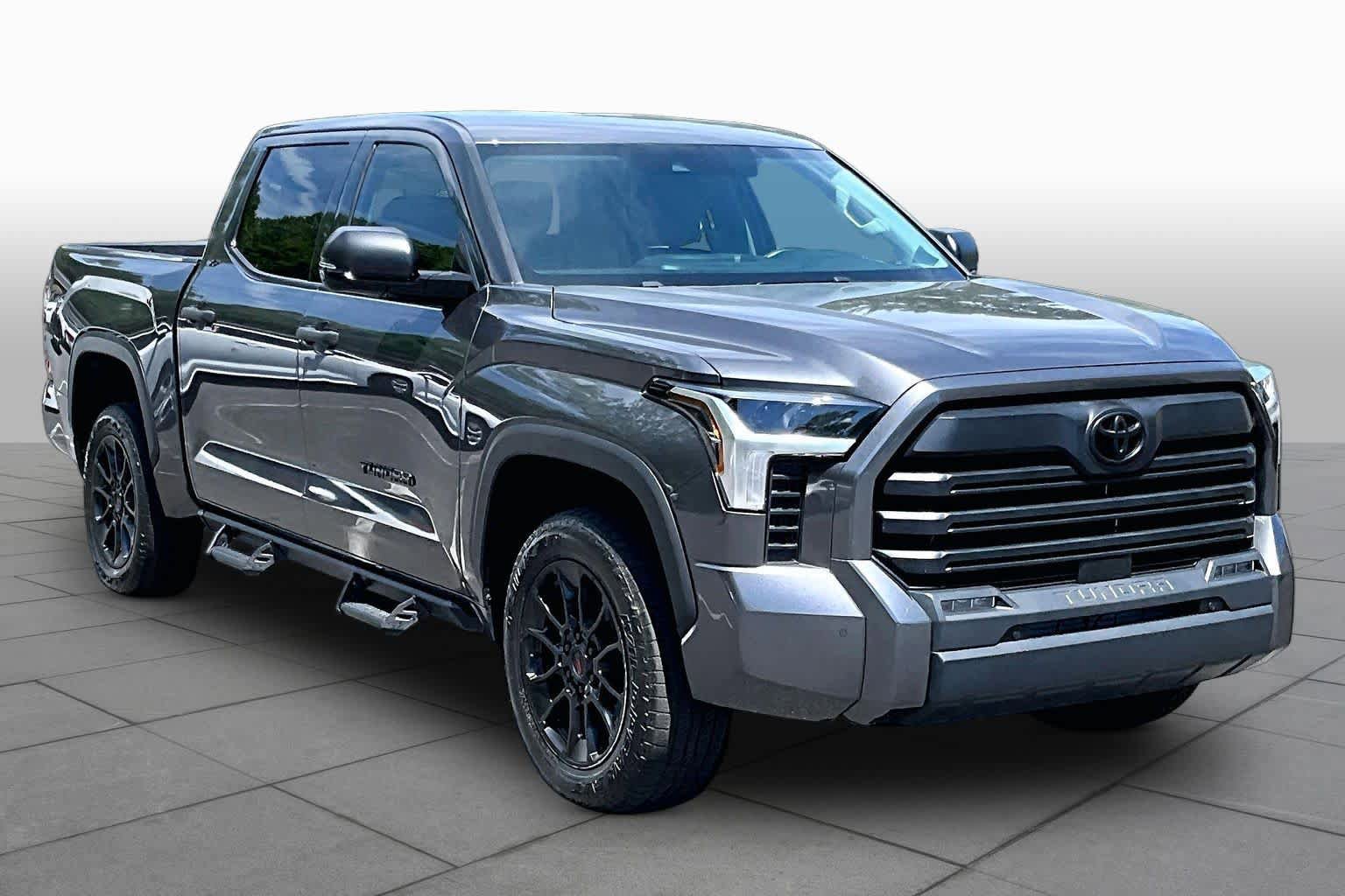 Used 2023 Toyota Tundra SR5 w/ SR5 Convenience Package AWD/4WD image 3