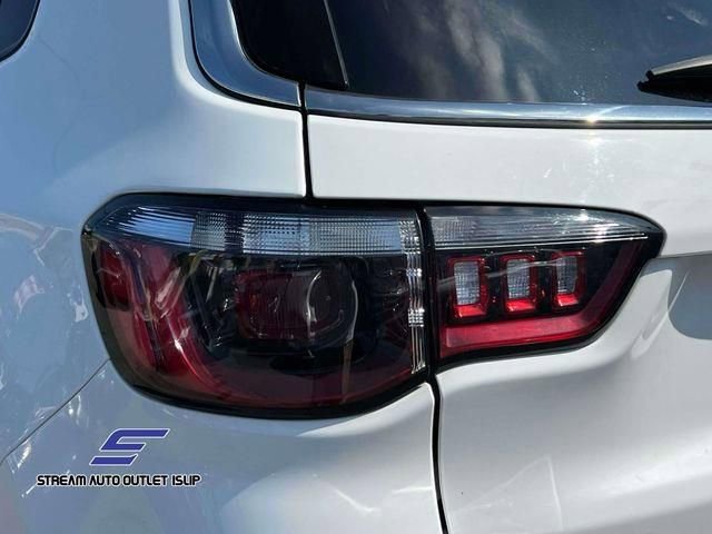 Used 2022 Jeep Compass Latitude AWD/4WD image 14
