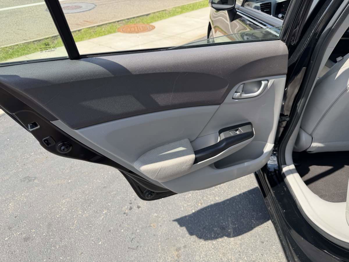 Used 2012 Honda Civic LX image 14