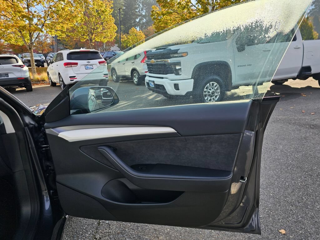 Used 2023 Tesla Model 3 Long Range AWD/4WD image 24