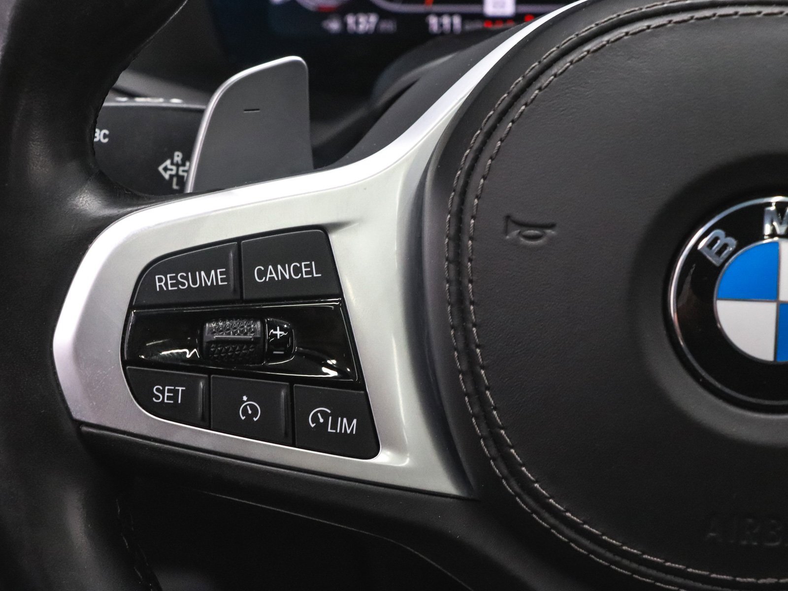 Used 2022 BMW X5 M50i w/ Executive Package image 35