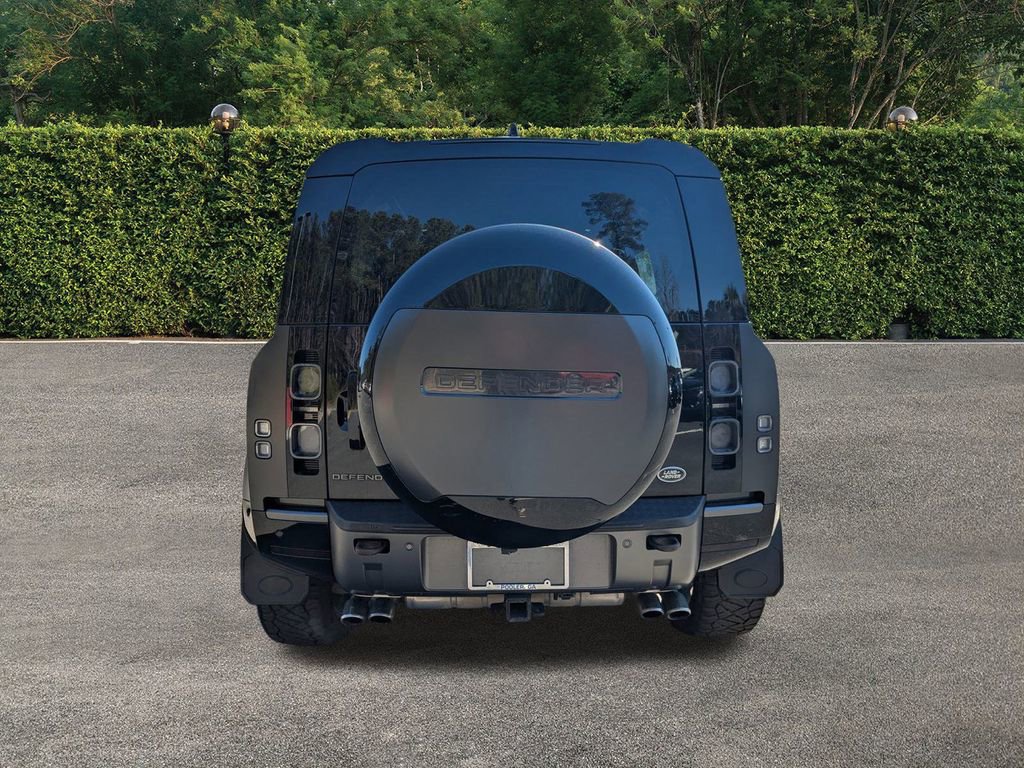 Used 2023 Land Rover Defender 110 V8 image 5