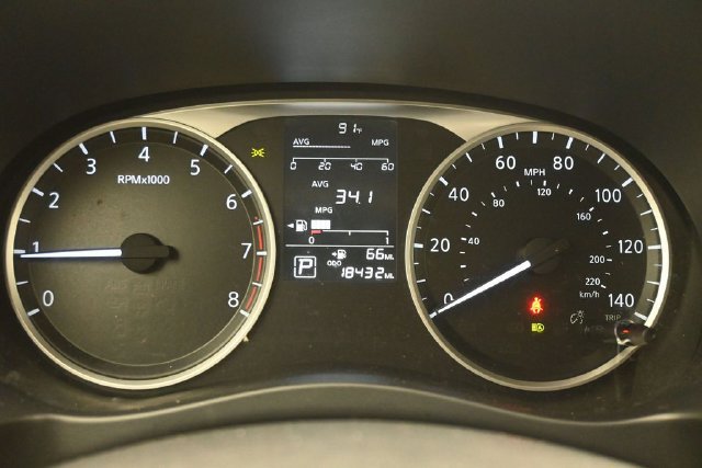 Certified 2025 Nissan Kicks Play S FWD image 15