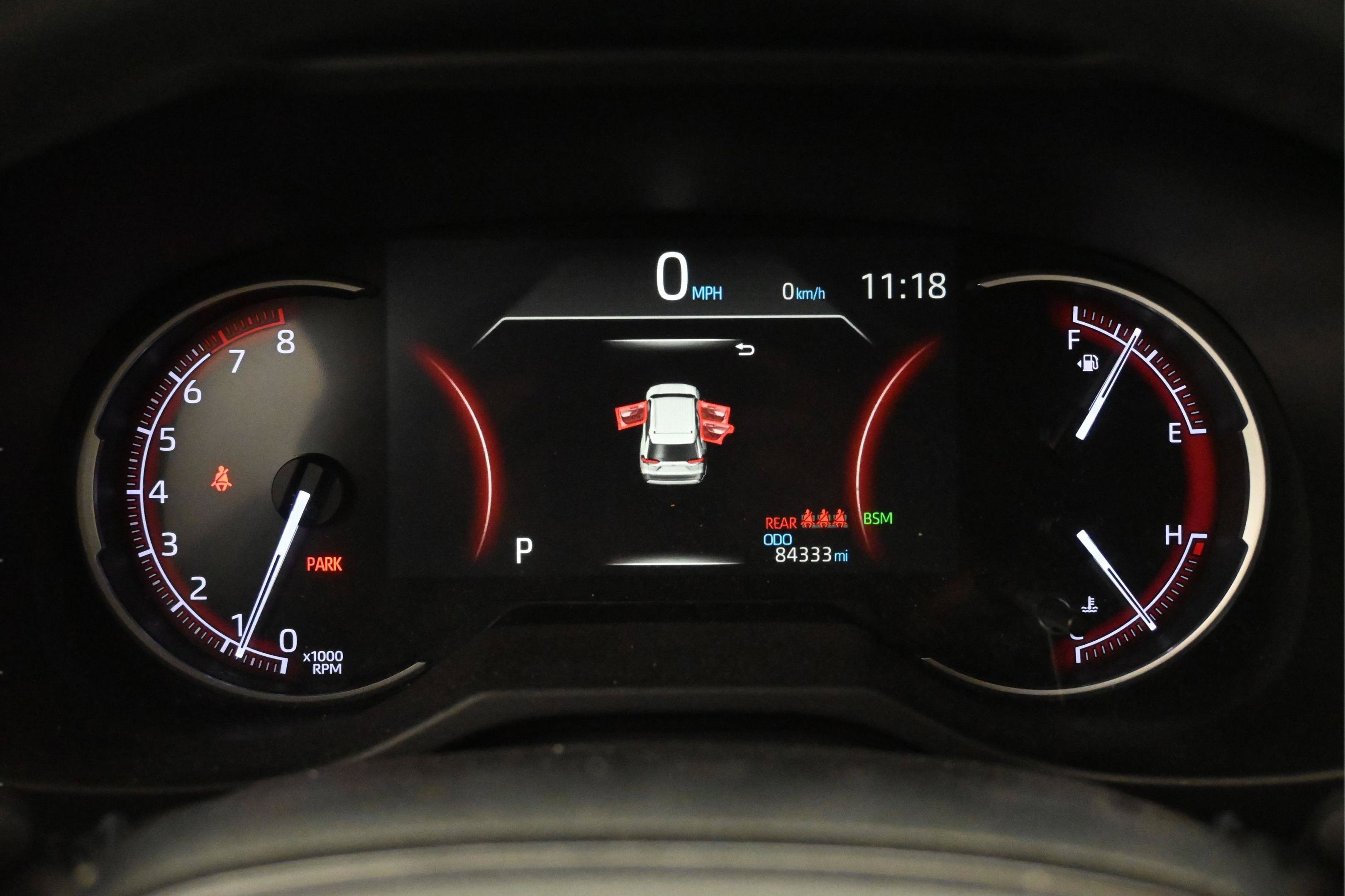 Used 2019 Toyota RAV4 Limited w/ Cold Weather Package FWD image 16