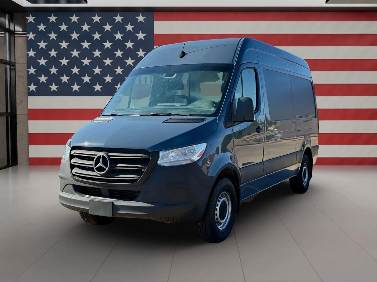 Used 2019 Mercedes-Benz Sprinter 144 image 1