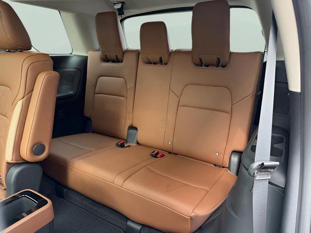 New 2026 Nissan Pathfinder Platinum AWD/4WD image 36