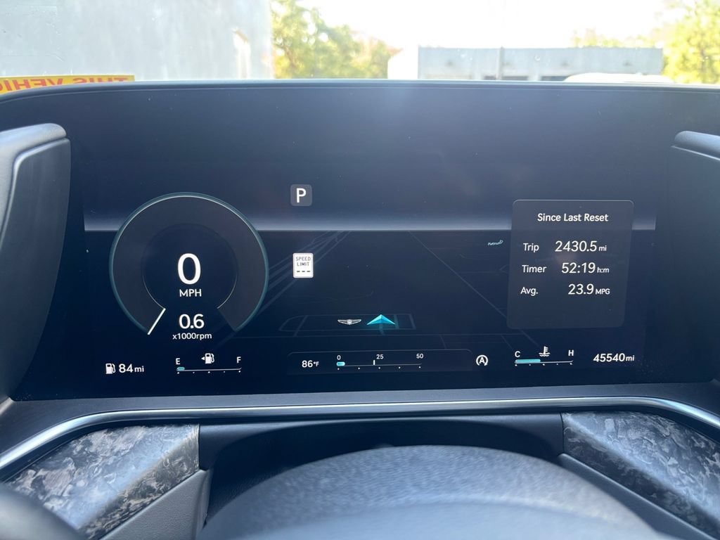 Used 2023 Genesis G90 3.5T AWD/4WD image 18