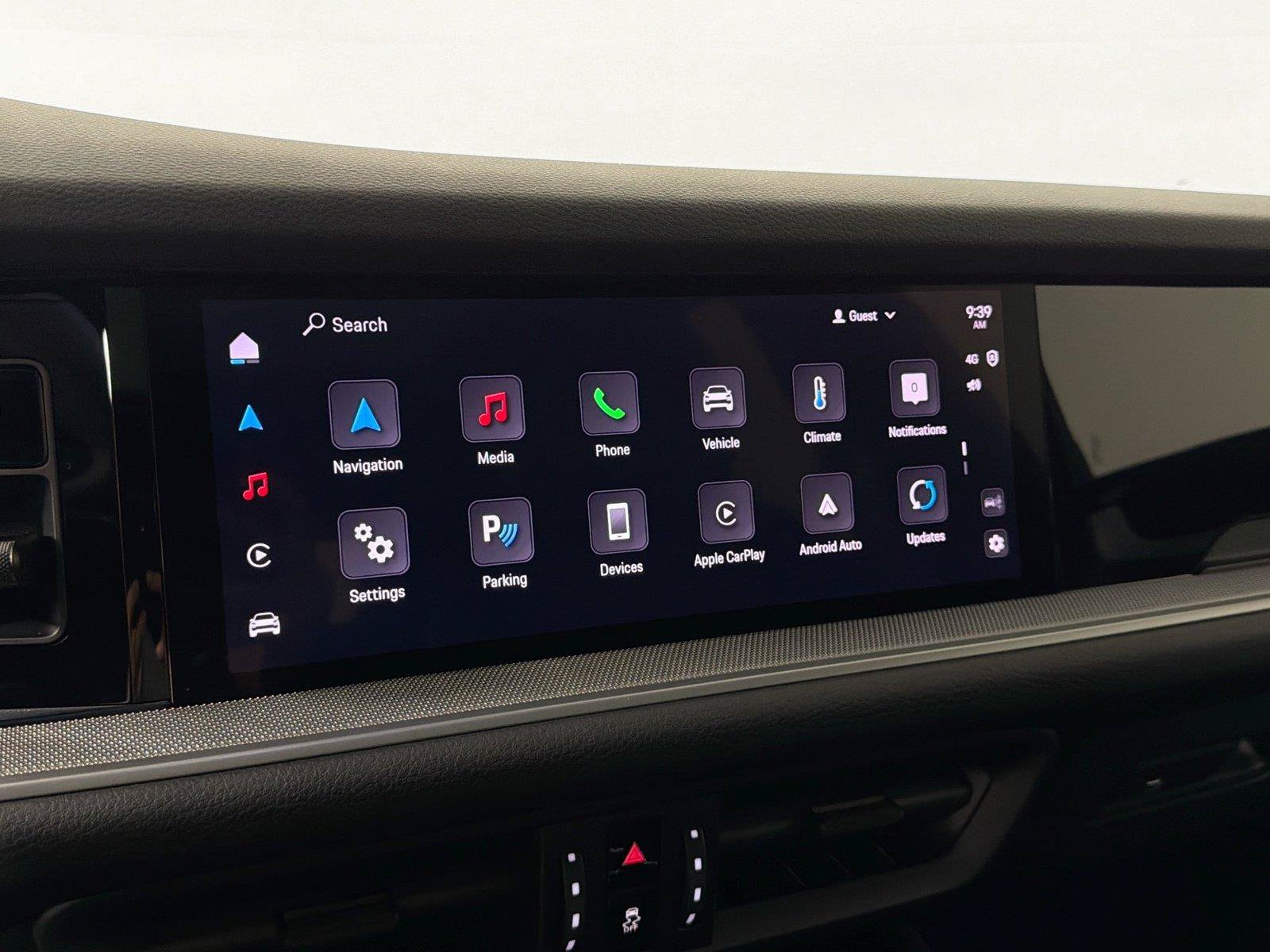 Certified 2025 Porsche Cayenne AWD/4WD image 21