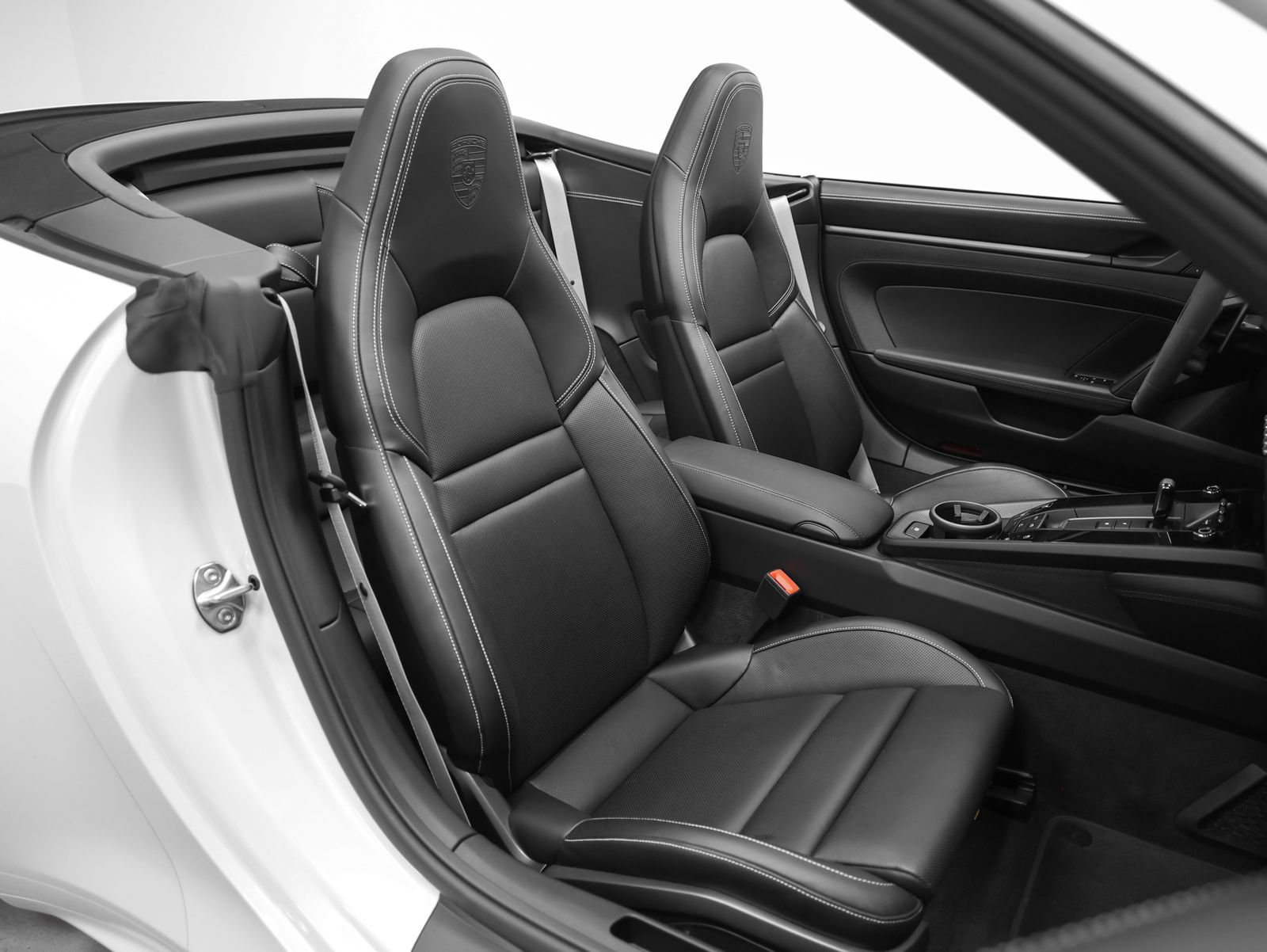 Certified 2023 Porsche 911 Carrera GTS RWD image 27