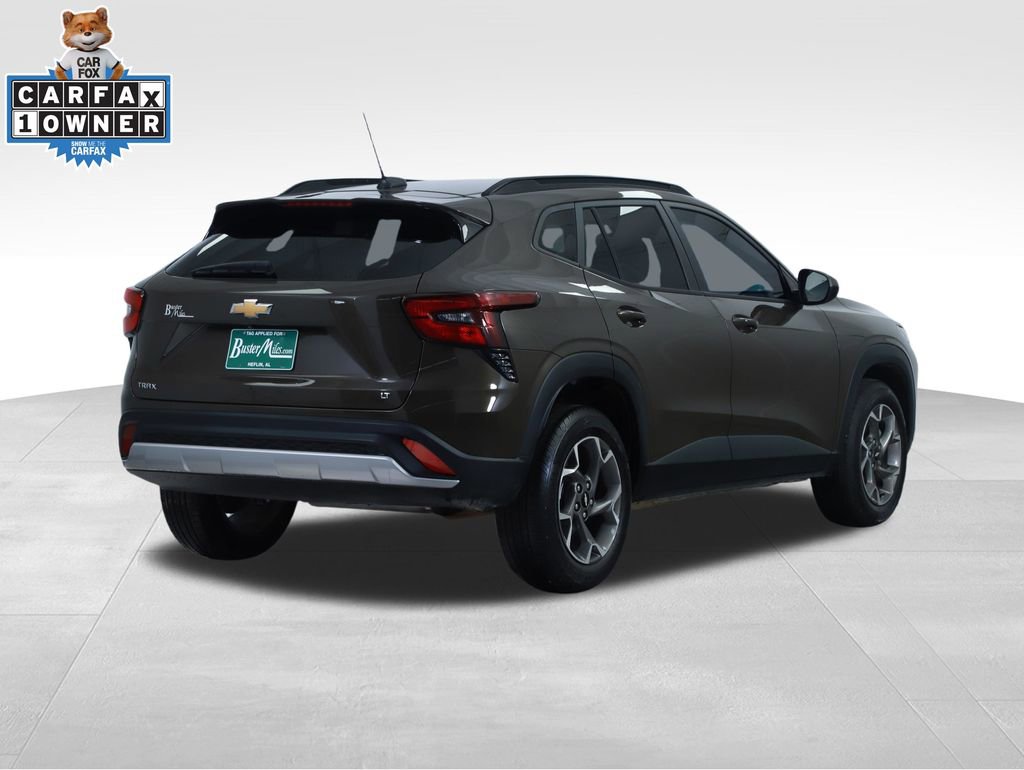 Used 2024 Chevrolet Trax LT w/ Driver Confidence Package image 12