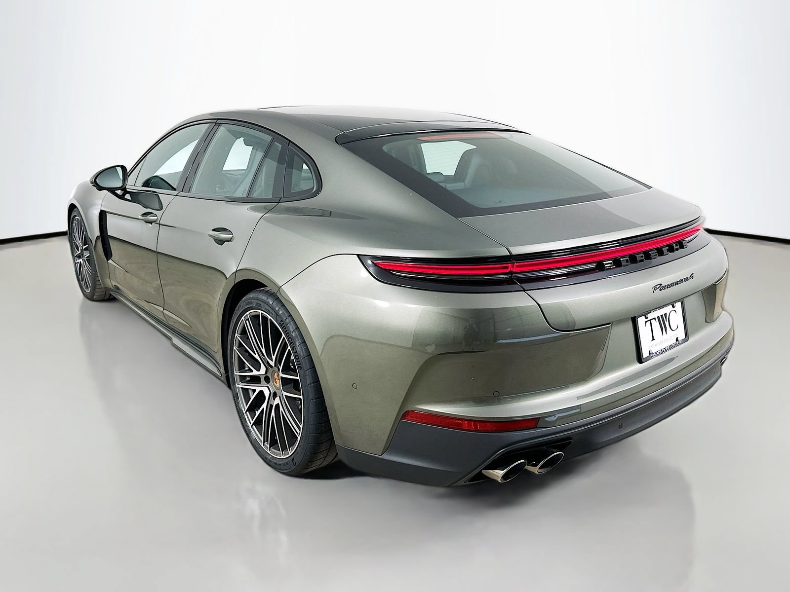 New 2026 Porsche Panamera 4 AWD/4WD image 7