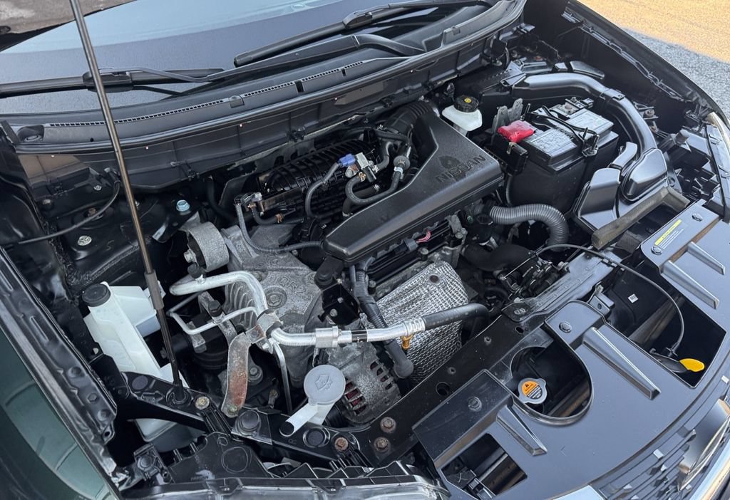 Used 2020 Nissan Rogue SV AWD/4WD image 29