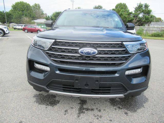 Certified 2023 Ford Explorer XLT w/ Equipment Group 202A AWD/4WD image 2