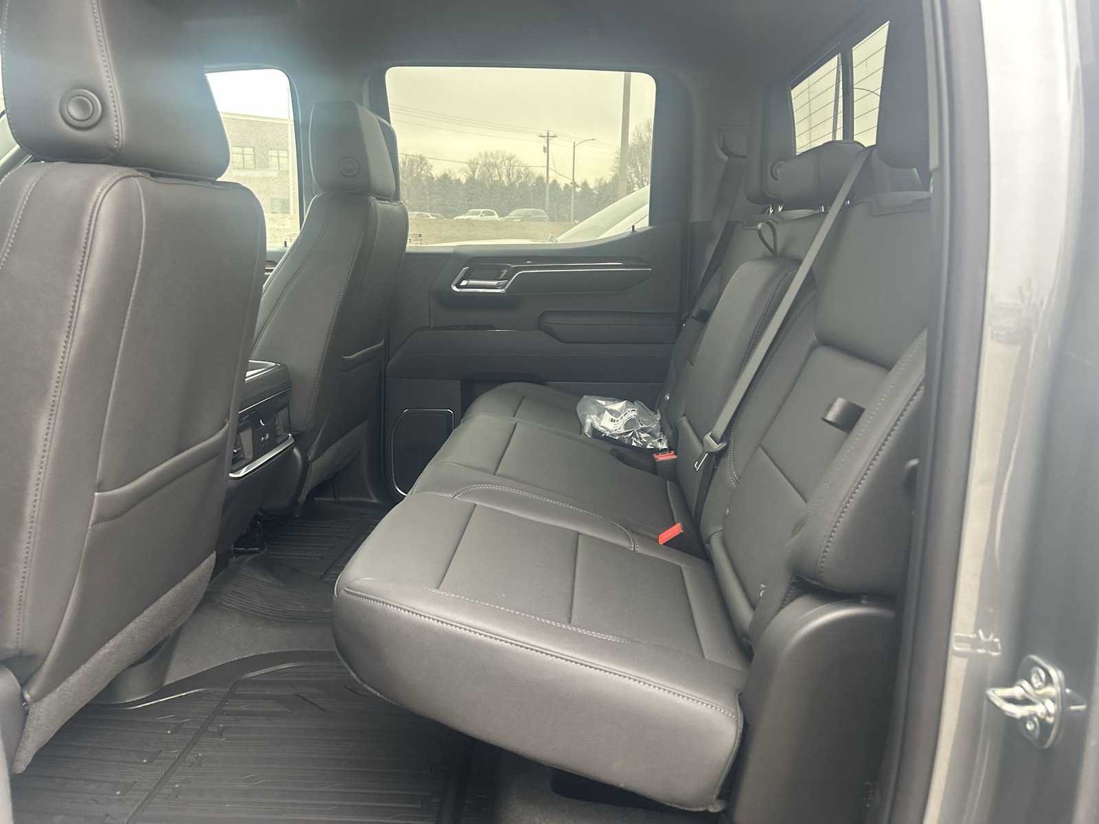 New 2026 GMC Sierra 1500 Elevation w/ Elevation Premium Package AWD/4WD image 25