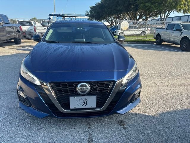 Used 2020 Nissan Altima 2.5 SR FWD image 2
