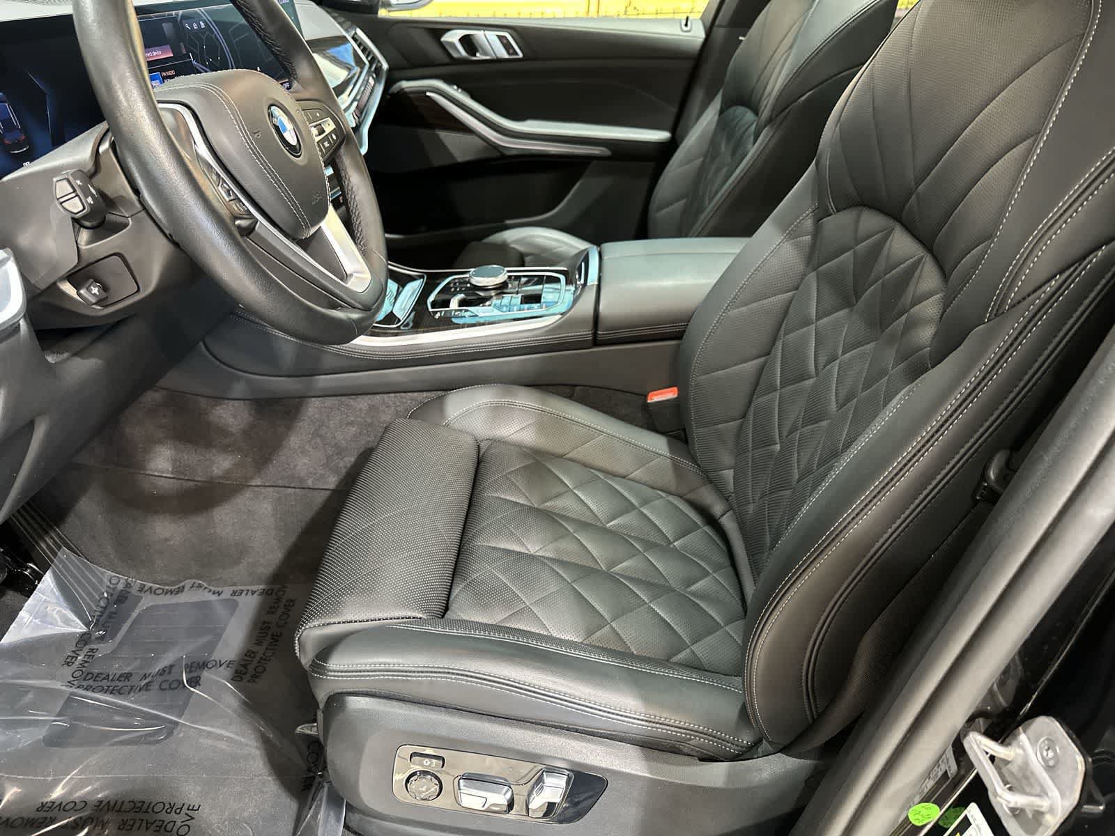 Used 2024 BMW X5 xDrive40i w/ Premium Package AWD/4WD image 23
