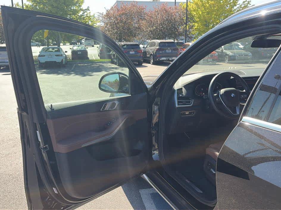 Used 2020 BMW X5 xDrive40i w/ Premium Package AWD/4WD image 10