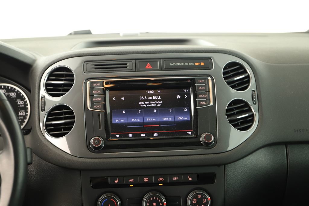Used 2017 Volkswagen Tiguan Wolfsburg Edition FWD image 19