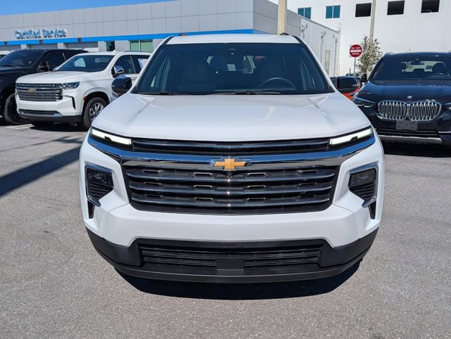 Certified 2025 Chevrolet Traverse LT image 2