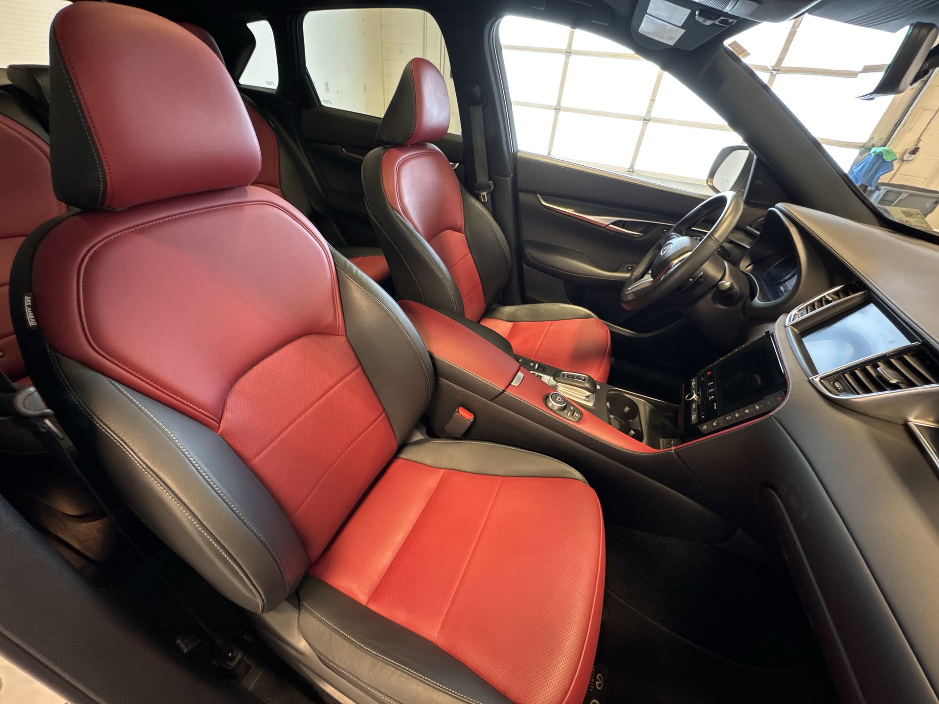 Certified 2025 INFINITI QX50 Sport image 25