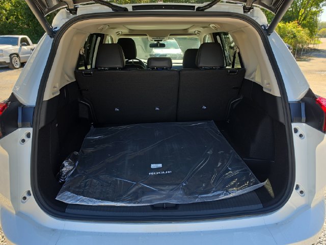 New 2027 Nissan Rogue Dark Armor FWD image 10