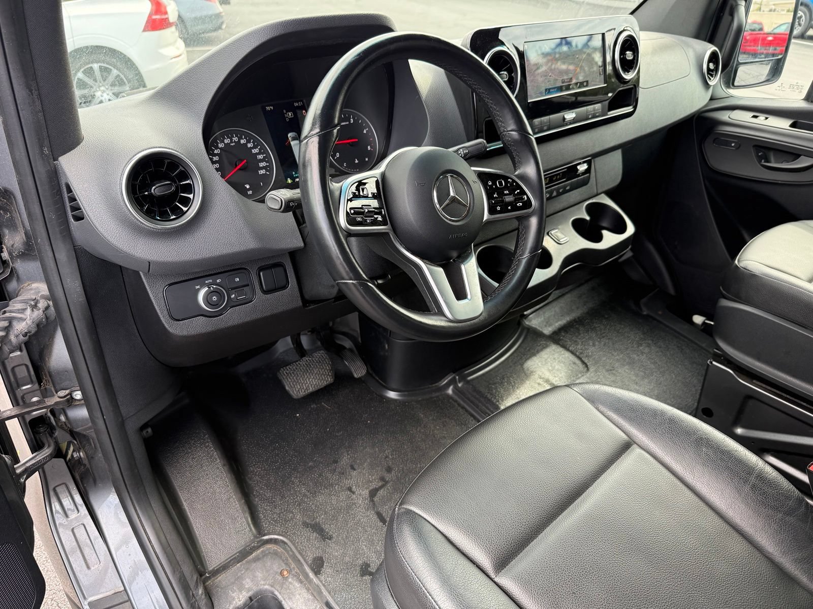 Used 2021 Mercedes-Benz Sprinter 4500 image 12
