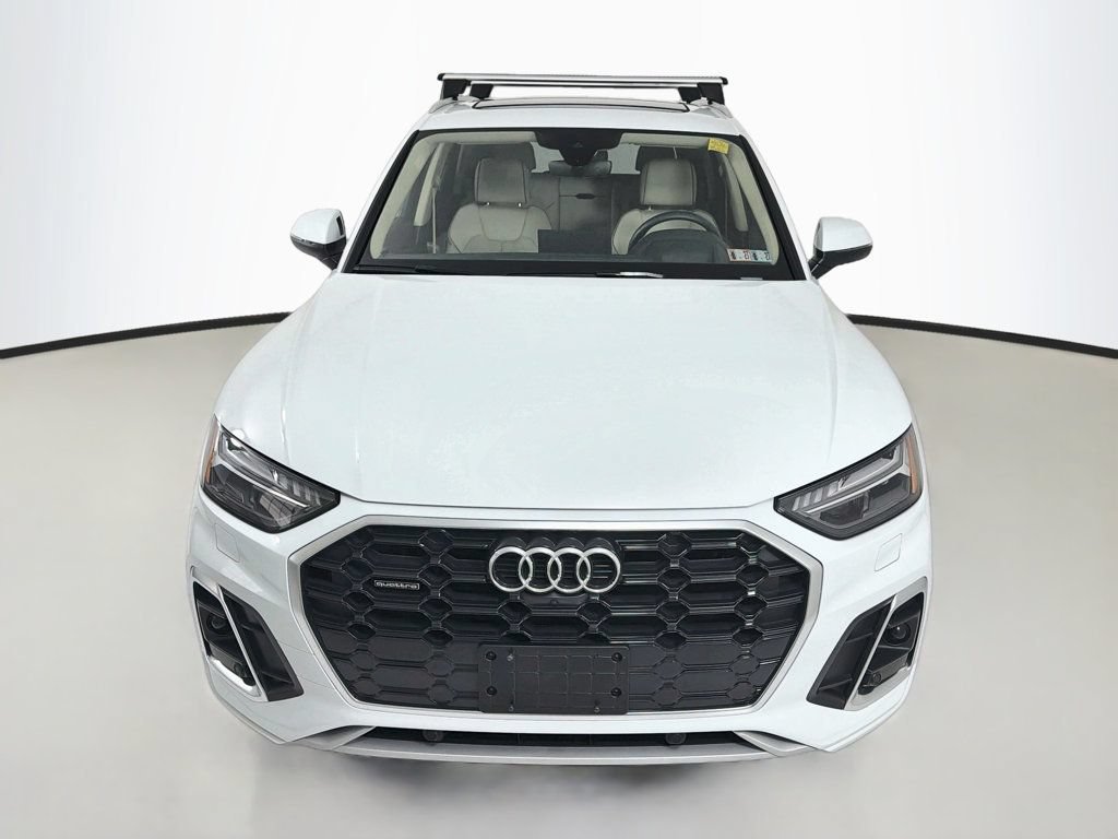 Used 2023 Audi Q5 2.0T Prestige w/ Prestige Package AWD/4WD image 2