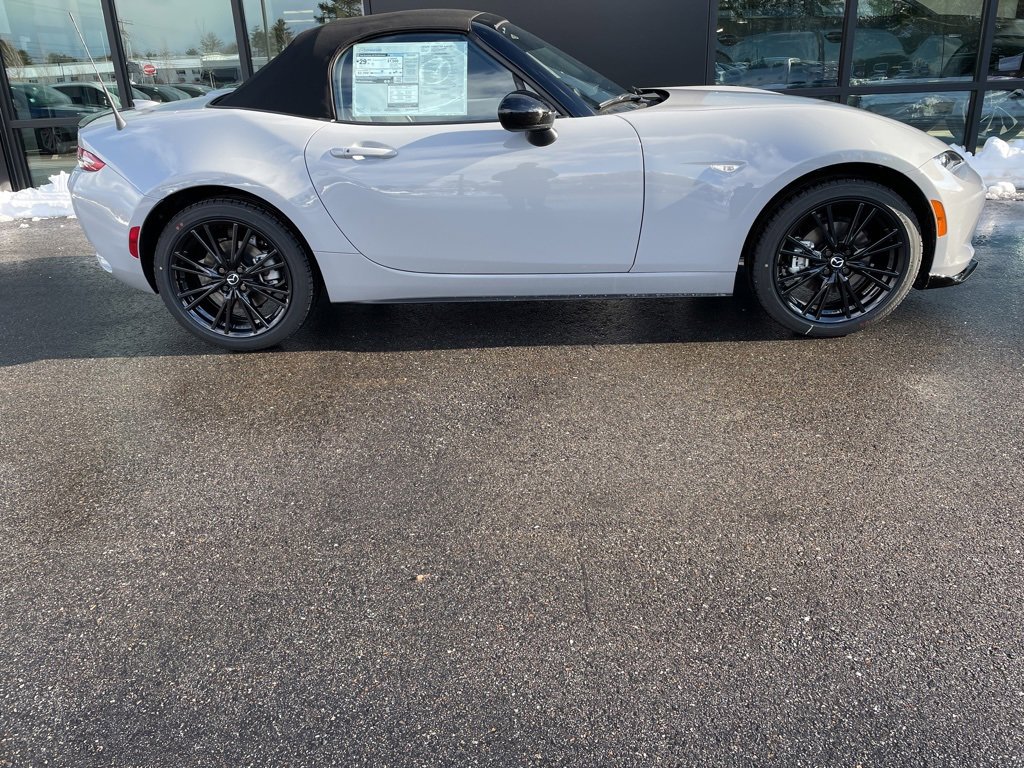 New 2025 MAZDA MX-5 Miata Club image 5