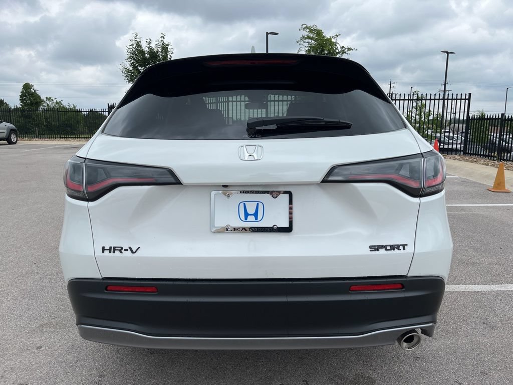Certified 2026 Honda HR-V Sport image 5