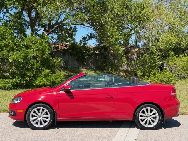 Used 2012 Volkswagen Eos Komfort FWD image 21