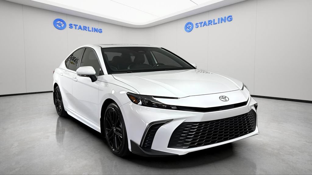Used 2025 Toyota Camry SE w/ Convenience Package FWD image 15